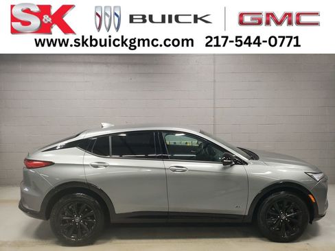 Used 2025 Buick Envista Sport Touring w/ Convenience I Package image 1