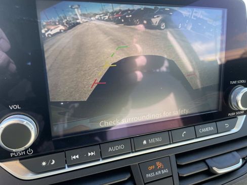 Used 2025 Nissan Altima 2.5 SV image 22