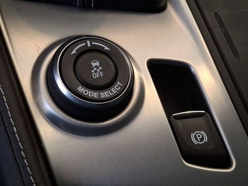 Used 2015 Chevrolet Corvette Z06 w/ 2LZ Preferred Equipment Group image 21