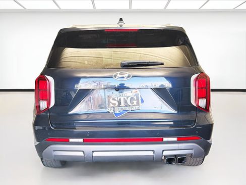 Used 2023 Hyundai Palisade Limited image 5
