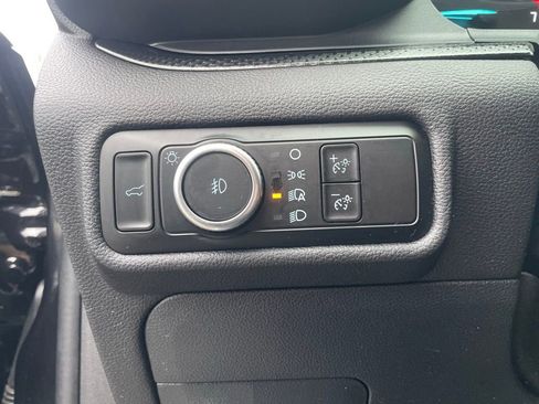 Used 2024 Ford Explorer ST-Line w/ Class IV Trailer Tow Package image 13