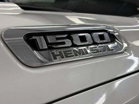 Used 2019 RAM 1500 Tradesman AWD/4WD image 13