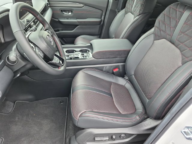 New 2026 Honda Pilot Black Edition image 16