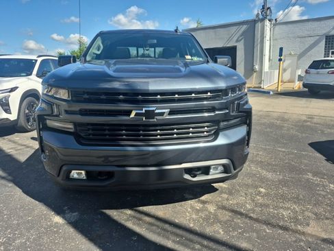 Used 2020 Chevrolet Silverado 1500 RST AWD/4WD image 2