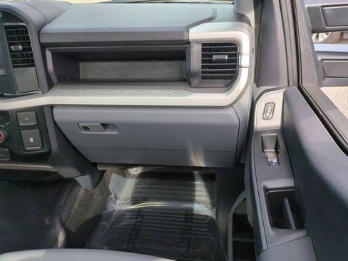 New 2026 Ford F250 XL image 17