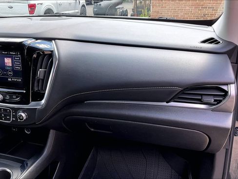 Used 2021 Chevrolet Traverse LT w/ LPO, Floor Liner Package AWD/4WD image 15