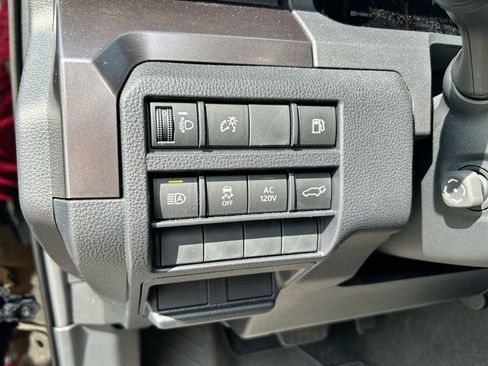 Certified 2025 Toyota 4Runner TRD Off-Road Premium AWD/4WD image 15