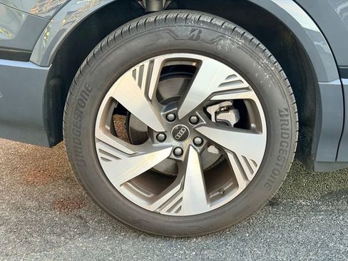 Used 2025 Audi Q6 e-tron Premium Plus w/ Premium Plus image 26