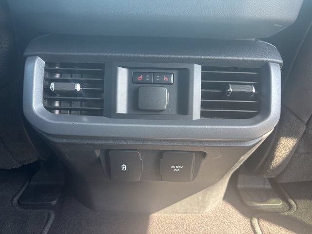 Used 2023 Ford F150 Lariat w/ Equipment Group 502A High AWD/4WD image 29