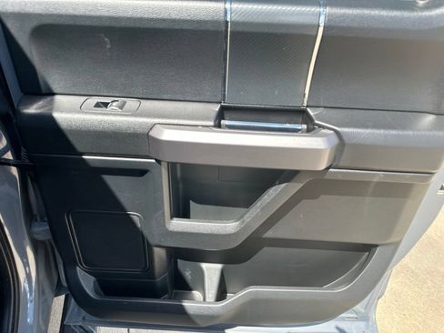 Used 2019 Ford F150 XLT w/ Equipment Group 302A Luxury AWD/4WD image 26