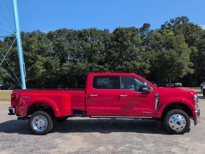 New 2026 Ford F450 Lariat w/ Lariat Ultimate Package