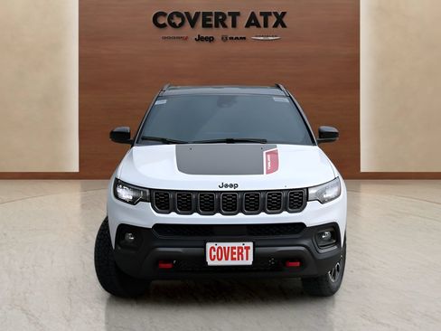 New 2026 Jeep Compass Trailhawk w/ Sun, Sound & Navigation Group AWD/4WD image 8