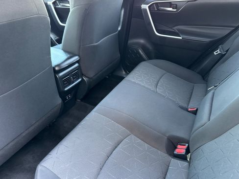 Certified 2021 Toyota RAV4 XLE w/ Convenience Package AWD/4WD image 12