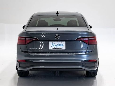 Used 2024 Volkswagen Jetta SE FWD image 29