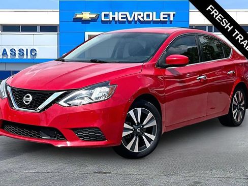 Used 2019 Nissan Sentra SV w/ Special Edition Package FWD image 2