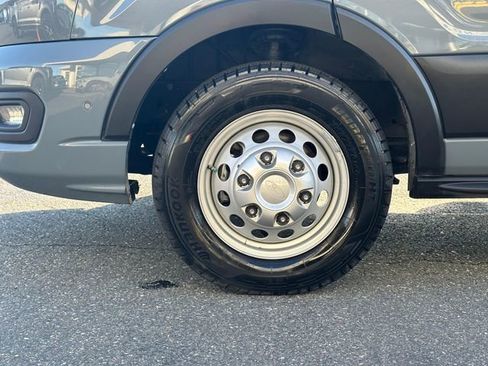 Used 2022 Ford Transit 350 XLT image 25