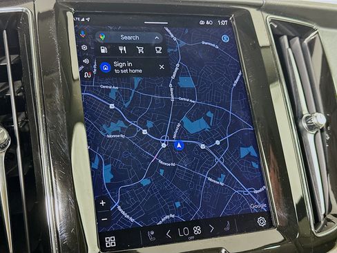 Used 2023 Volvo XC60 B5 Plus w/ Climate Package image 22