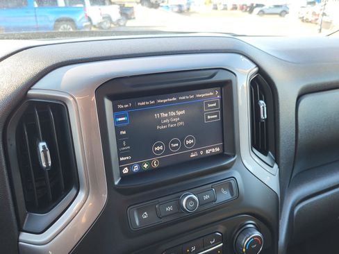 Used 2022 Chevrolet Silverado 1500 Custom Trail Boss w/ LPO, Dark Essentials Package image 24