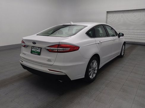 Used 2020 Ford Fusion SE FWD image 9