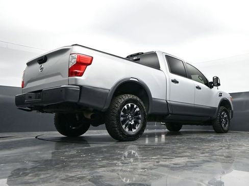 Used 2018 Nissan Titan PRO-4X w/ Pro-4x Convenience Package image 43