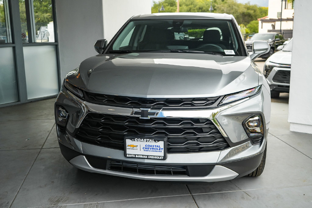 New 2026 Chevrolet Blazer LT AWD/4WD image 2