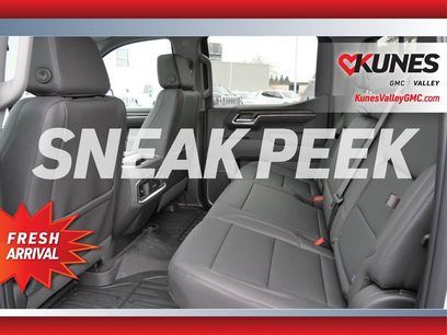 New 2026 GMC Sierra 1500 SLT w/ SLT Premium Plus Package