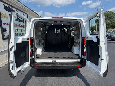 Used 2025 Ford Transit 250 Low Roof w/ Exterior Upgrade Package RWD image 25