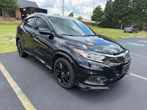 Used 2021 Honda HR-V Sport image 2