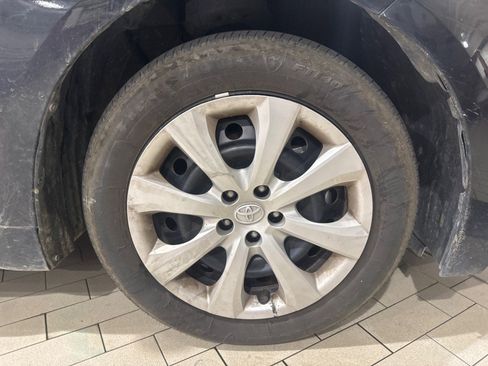 Certified 2025 Toyota Corolla LE FWD image 14