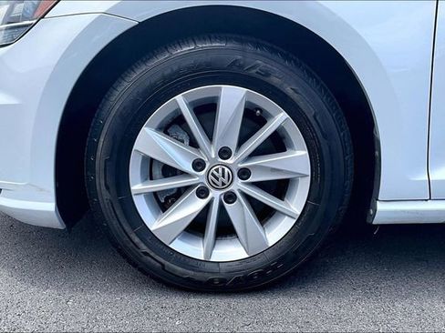Used 2019 Volkswagen Atlas SEL AWD/4WD image 8
