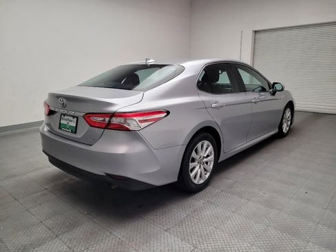 Used 2019 Toyota Camry LE image 9