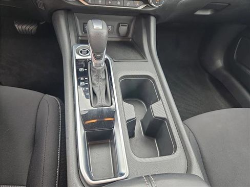 Used 2025 Nissan Sentra SV w/ All-Weather Package FWD image 13