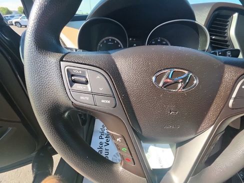 Used 2017 Hyundai Santa Fe Sport AWD/4WD image 17