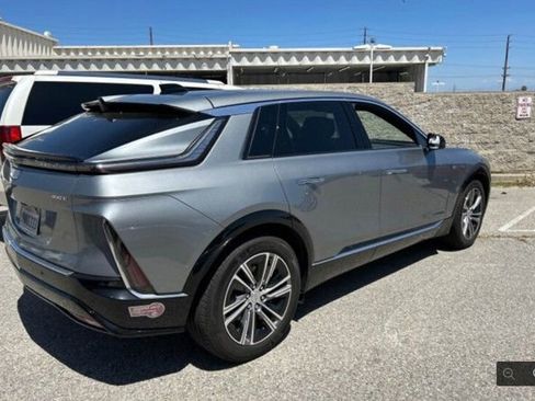 Certified 2024 Cadillac Lyriq Luxury RWD image 4