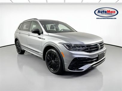 Used 2022 Volkswagen Tiguan SE R-Line