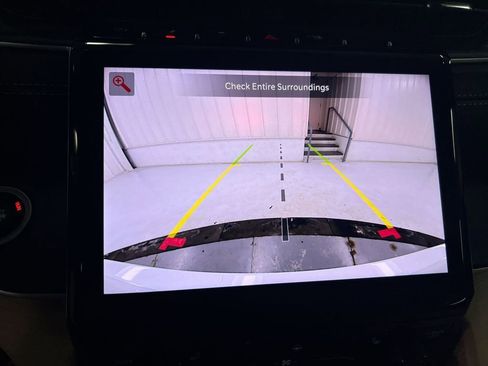 New 2025 Jeep Grand Cherokee Limited w/ Black Appearance Package image 16