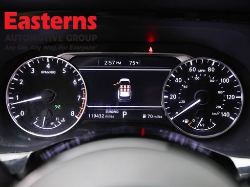 Used 2022 Nissan Pathfinder SV FWD image 18