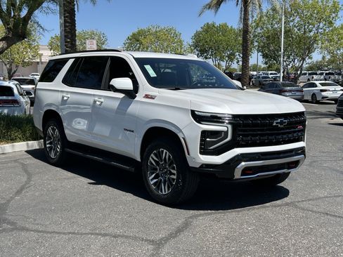 Used 2025 Chevrolet Tahoe Z71 AWD/4WD image 6