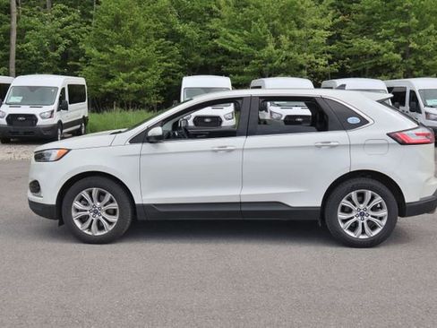 Used 2022 Ford Edge Titanium w/ Equipment Group 301A AWD/4WD image 4