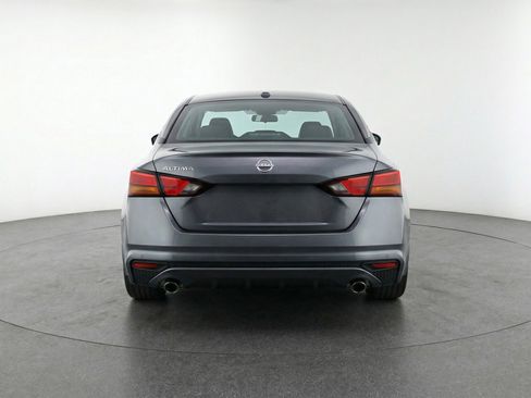 Used 2025 Nissan Altima 2.5 SV image 7