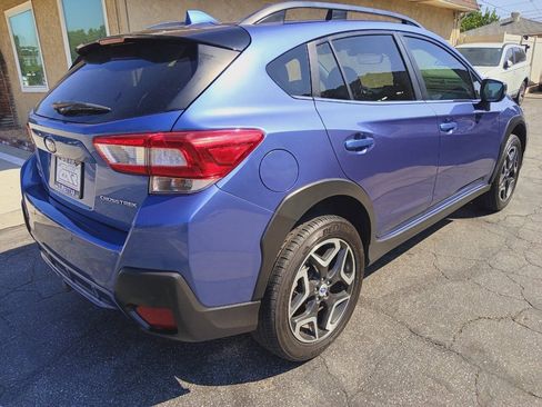 Used 2019 Subaru Crosstrek 2.0i Limited w/ Moonroof Package w/Navigation AWD/4WD image 2