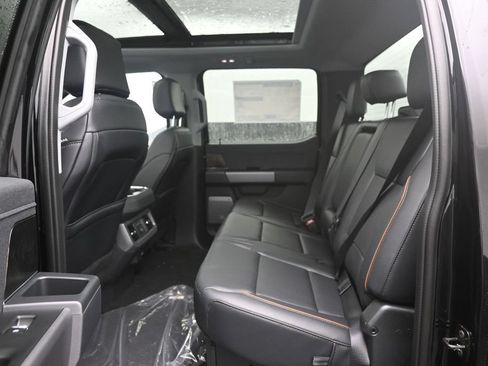 New 2026 Ford F250 Lariat w/ Black Appearance Package AWD/4WD image 27