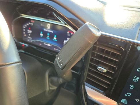 Used 2024 Chevrolet Silverado 2500 LTZ w/ LTZ Convenience Package image 27