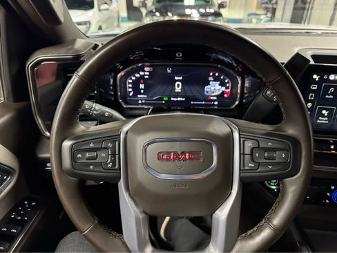 Certified 2025 GMC Sierra 3500 SLT w/ SLT Premium Package image 18