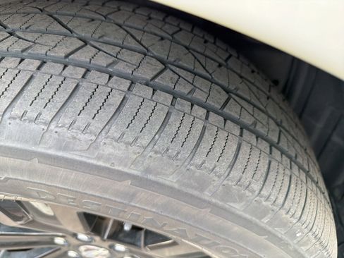 Used 2019 Nissan Armada Platinum w/ Captain's Chairs Package image 5