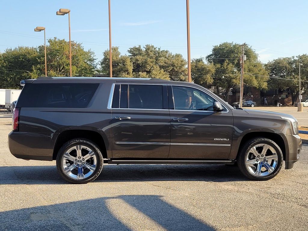 Used 2019 GMC Yukon XL Denali w/ Open Road Package RWD image 7