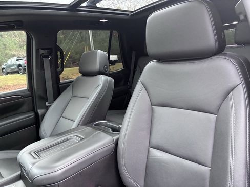 Certified 2024 Chevrolet Tahoe Z71 w/ Luxury Package image 28