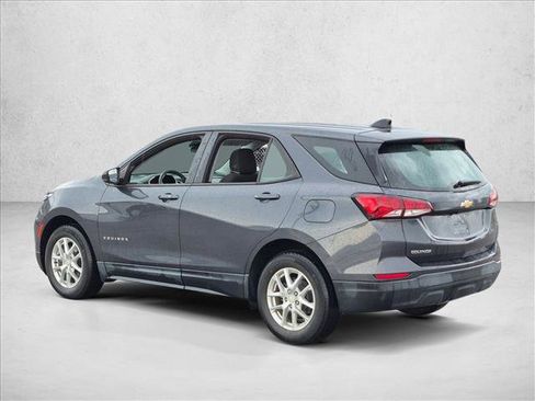 Used 2022 Chevrolet Equinox LS FWD image 8