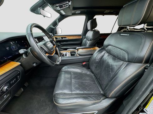 Used 2022 Jeep Grand Wagoneer Series III w/ Flexible Seating Group image 13