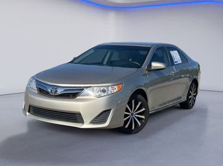 Used 2014 Toyota Camry LE FWD video 2